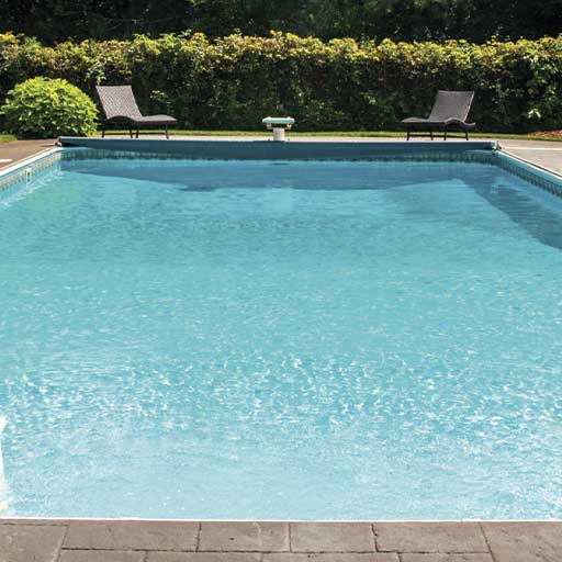Mantenimiento de piscinas en Sitges con limpieza profesional y control de agua.