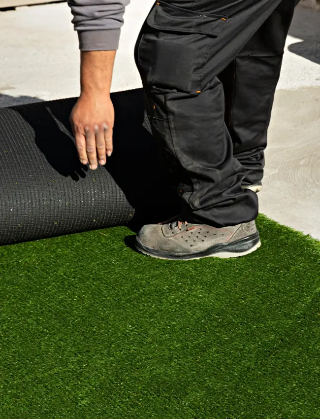 Inicio Instalación de césped artificial de máxima calidad con acabados de confort y estéticos perfectos.